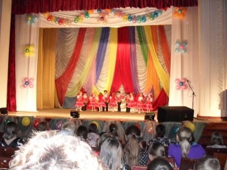 Другое: работа в ДК им.Горького