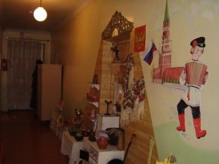 Другое: Декоративное украшение детского сада